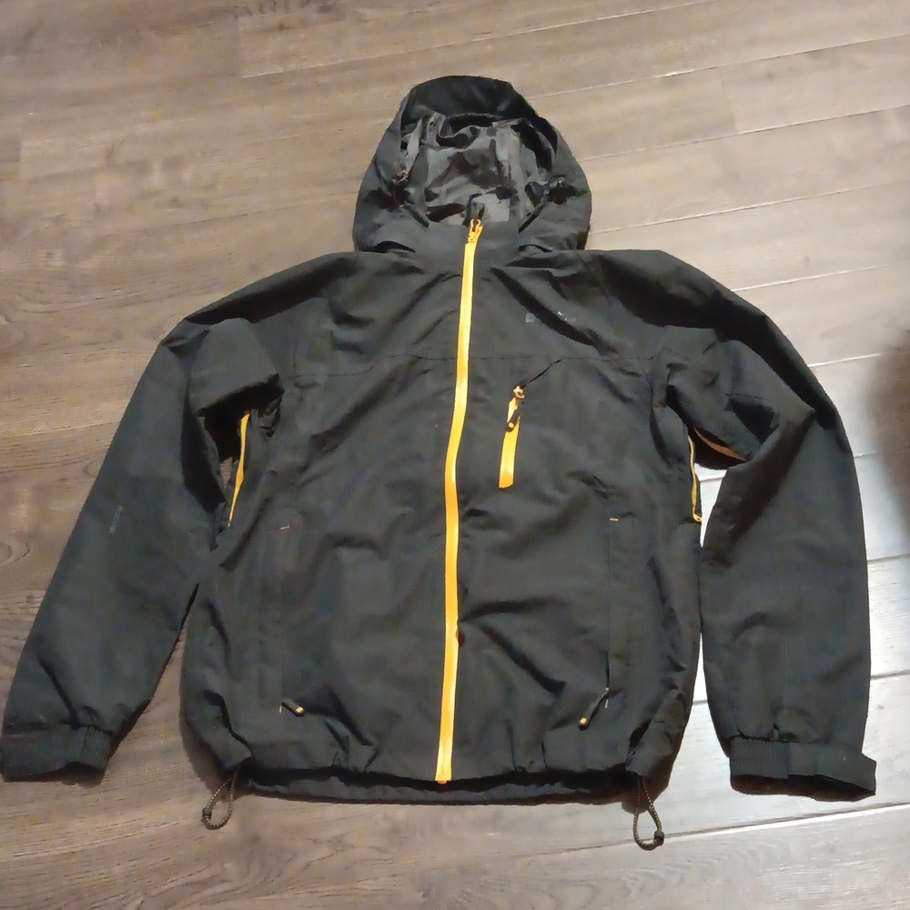 Rain Jacket from Mountain Warehouse sz S